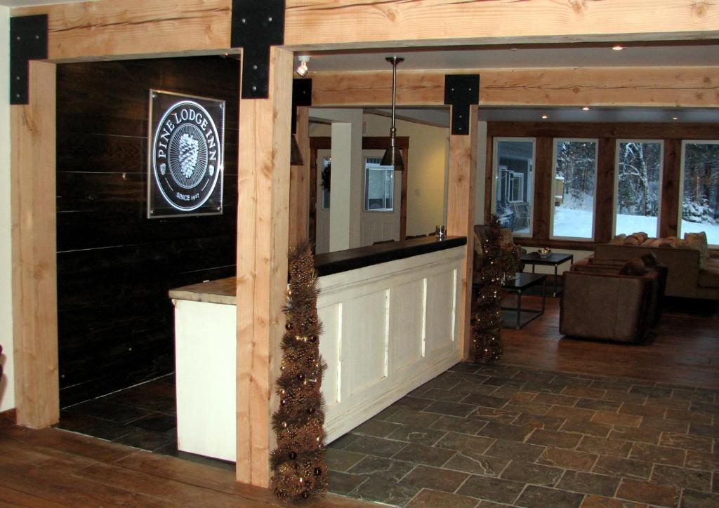 Pine Lodge Muskoka Χάντσβιλ Εξωτερικό φωτογραφία