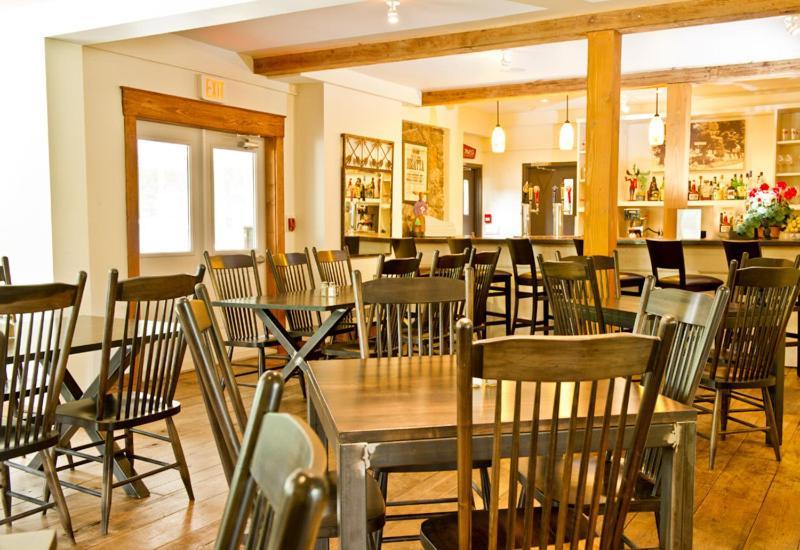 Pine Lodge Muskoka Χάντσβιλ Εξωτερικό φωτογραφία