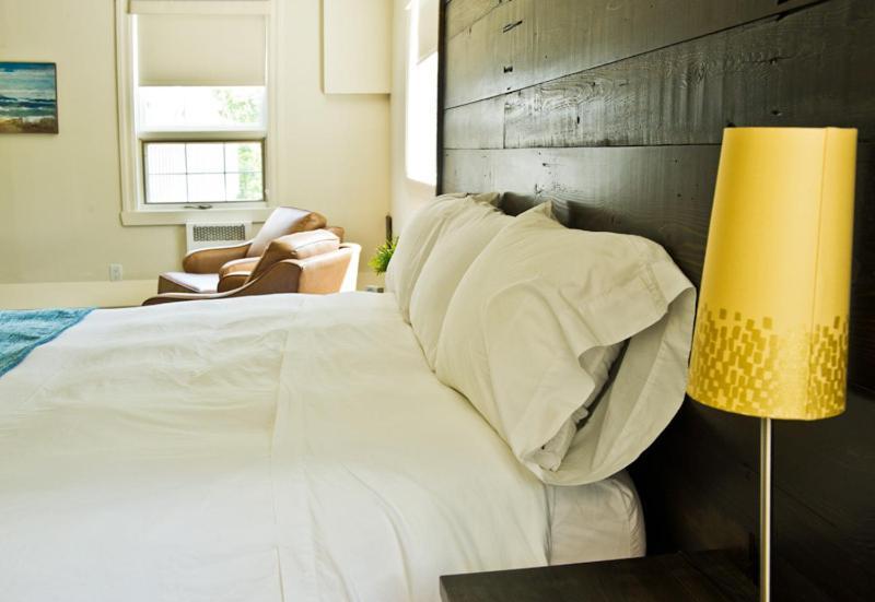 Pine Lodge Muskoka Χάντσβιλ Δωμάτιο φωτογραφία