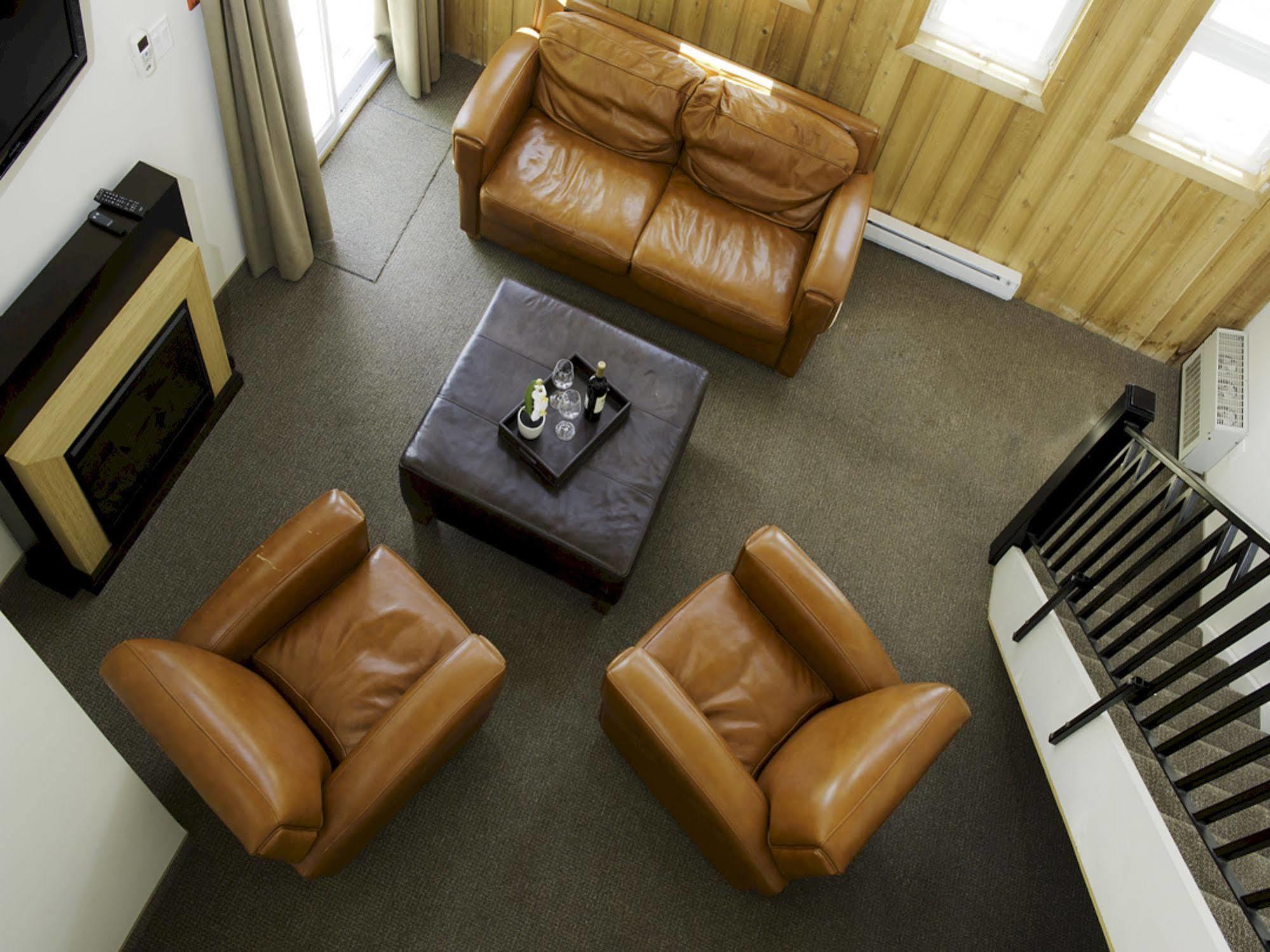 Pine Lodge Muskoka Χάντσβιλ Εξωτερικό φωτογραφία