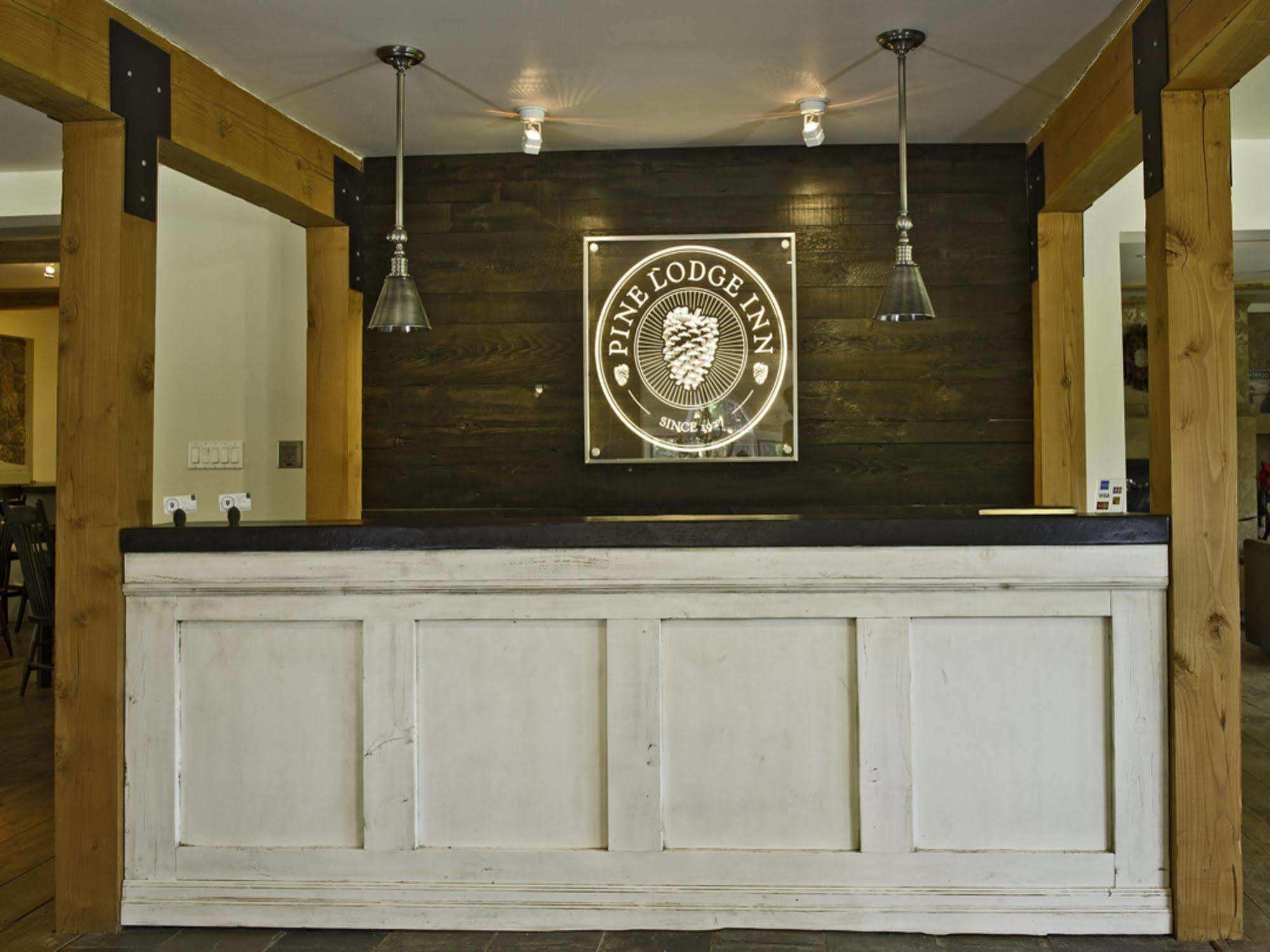 Pine Lodge Muskoka Χάντσβιλ Εξωτερικό φωτογραφία